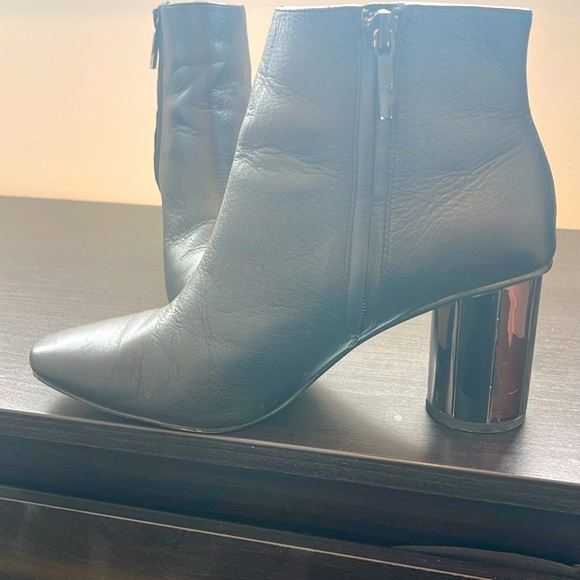 Zara booties. Size 7. - Picture 3 of 6